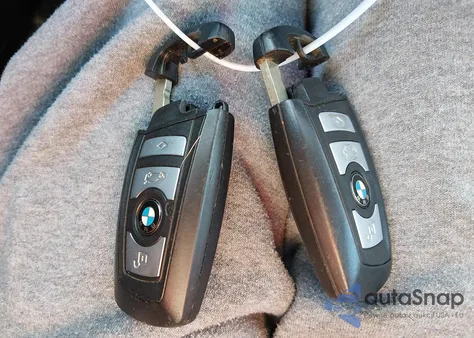 2011 BMW 535I xDrive z USA, uszkodzony, nr VIN WBAFU7C55BC780249